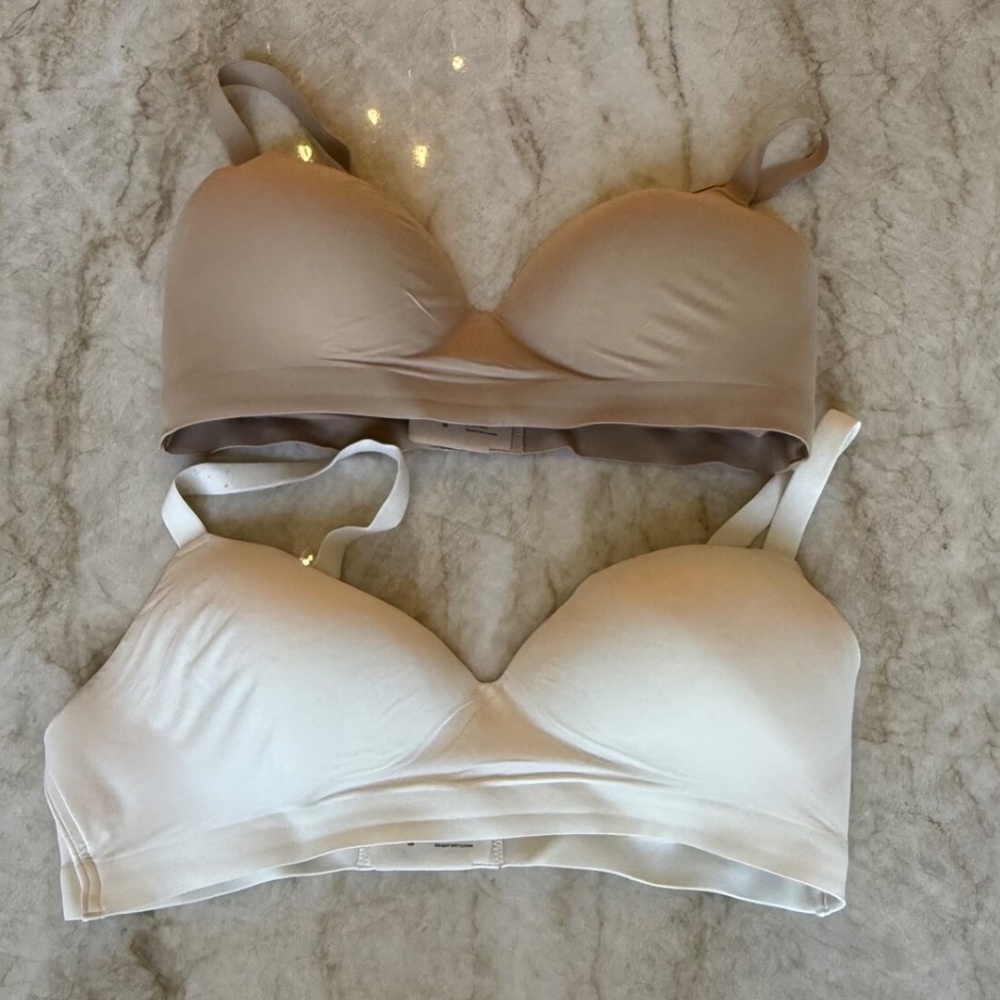 2 Bra SET; SOMA Endless Wireless Lifting/Smoothing Bras; Tan & Ivory; Size 38C